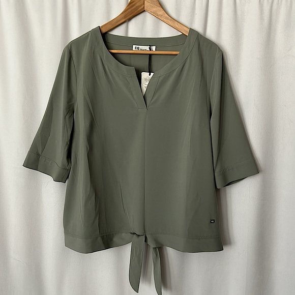 Fig NWT Olu Eucalyptus 3/4 Sleeve Shirt Top **Size L** 🌿🌿 - Picture 2 of 5